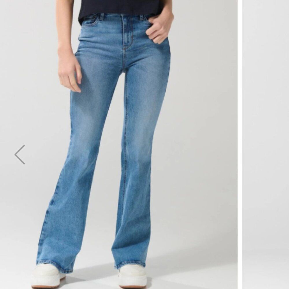 KOAJ BASIC 90S HIGH RISE STRAIGHT LEG MEDIUM WASH JEANS  - 10